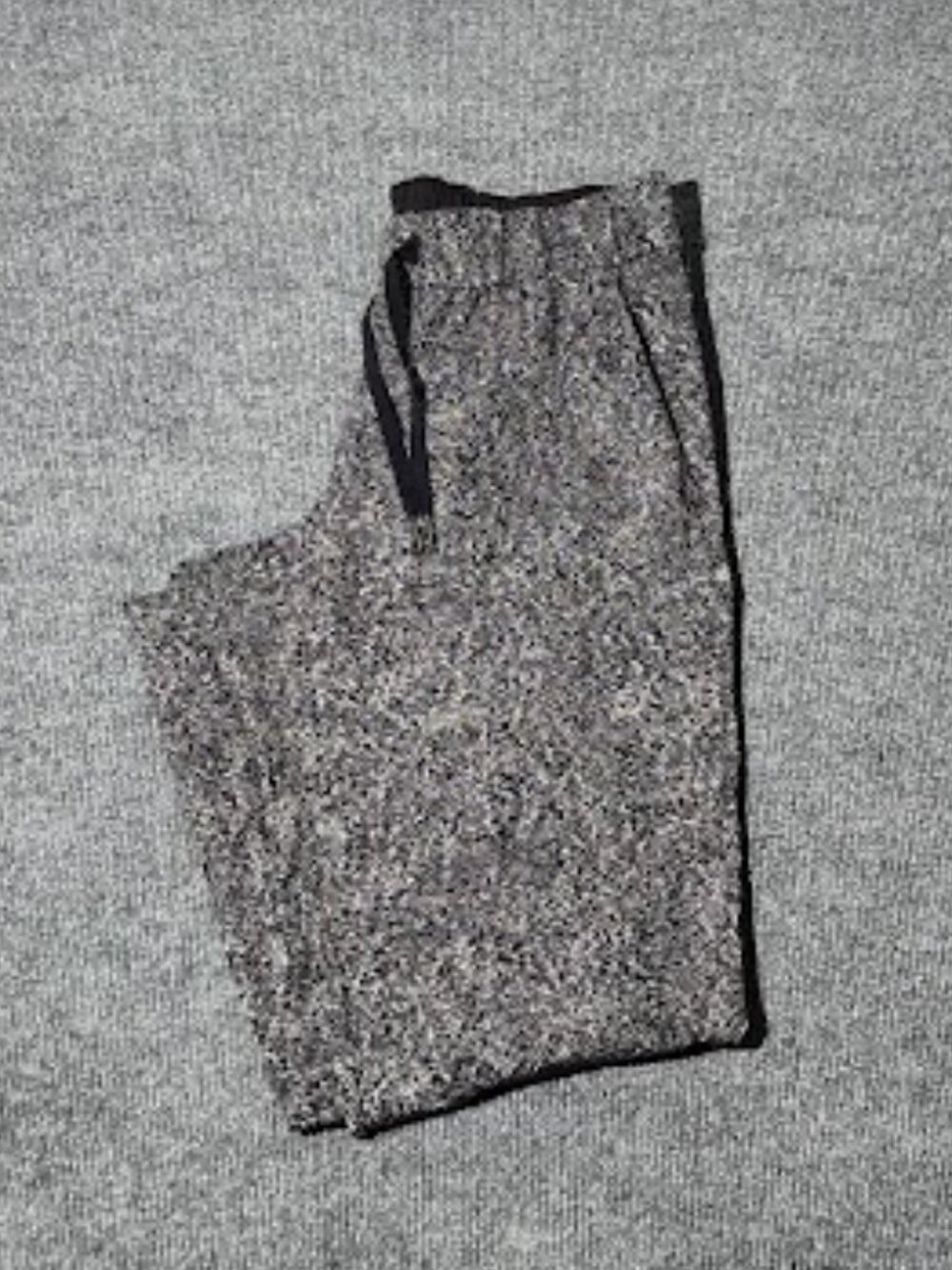 Lululemon "On The Fly Pant 28" Feathered Jacquard Black Women's Size 8